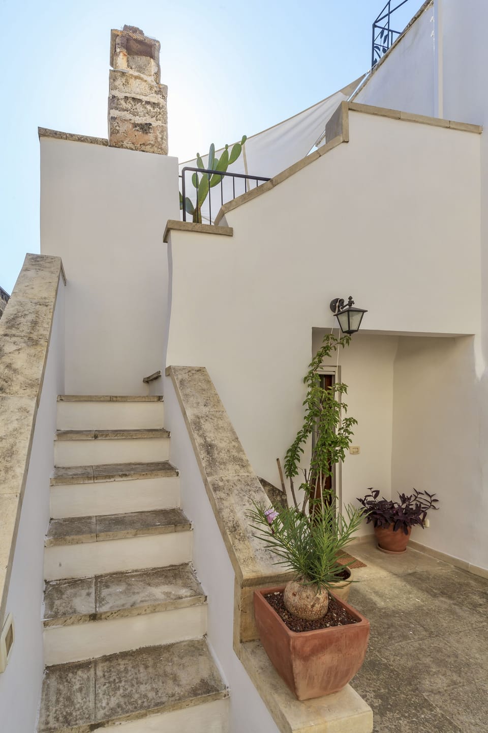 The stairs to the roof terraces.