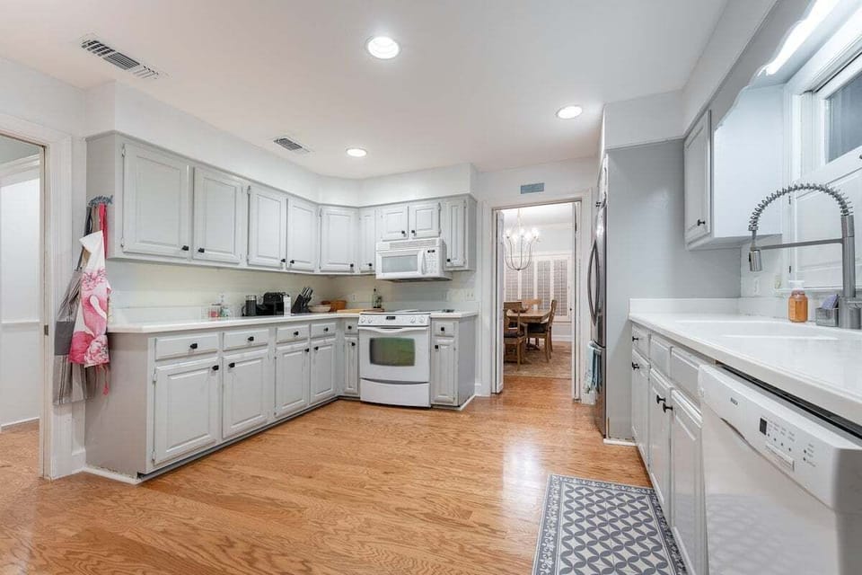 Spacious Kitchen