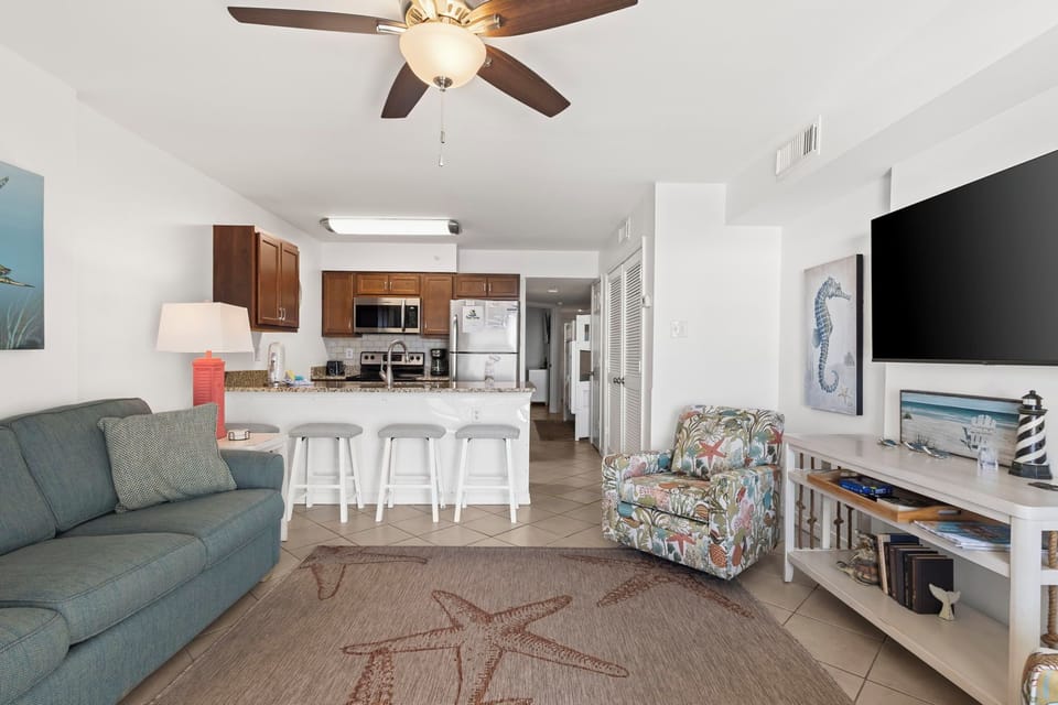 Royal Palms 804 Living Area