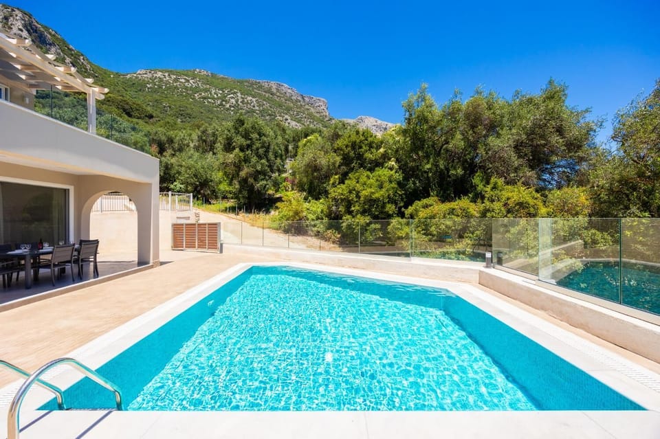 Beautiful villa with private pool and terrace with sea views