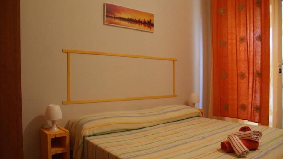 Economy Room | 1 bedroom, free WiFi