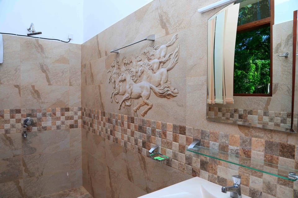 Family Room, River View | Bathroom