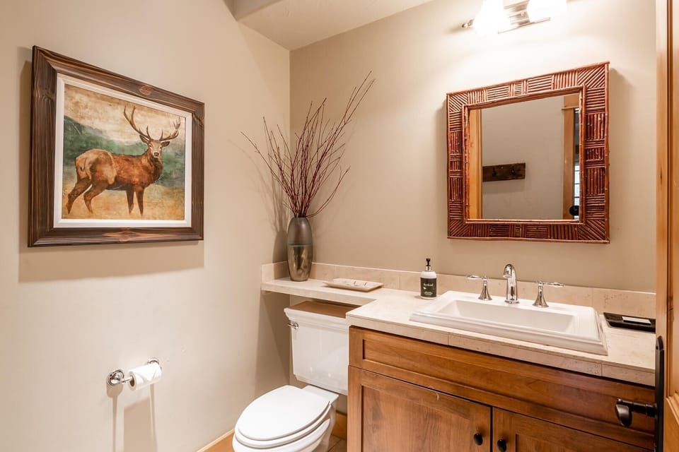 Sink, Sink Faucet, Indoors, Bathroom, Toilet