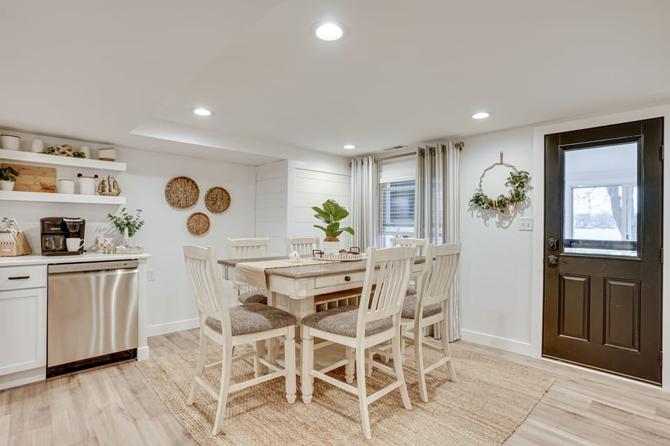 Dining Area | 1st Floor