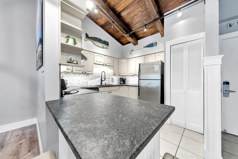 Large Countertop For Cooking