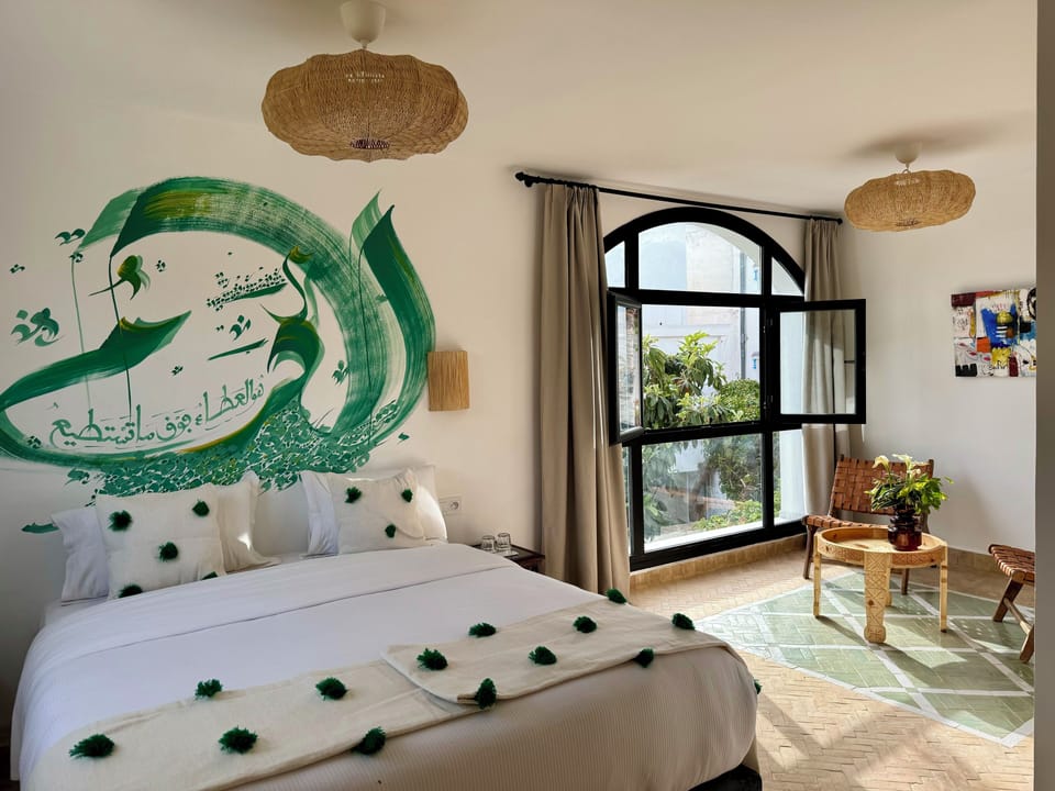 Oasis ( Suite Double Deluxe , 1 très grand lit , vue sur jardin ) | Egyptian cotton sheets, premium bedding, pillowtop beds
