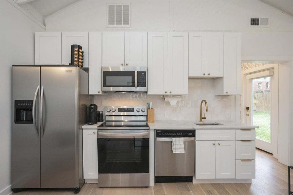 Fully equipped kitchen