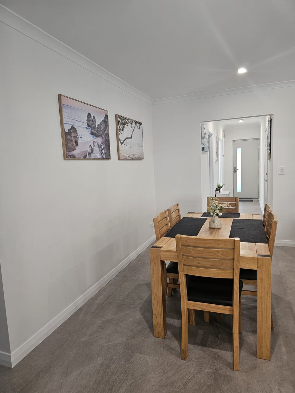 Dining Room - Pic 2