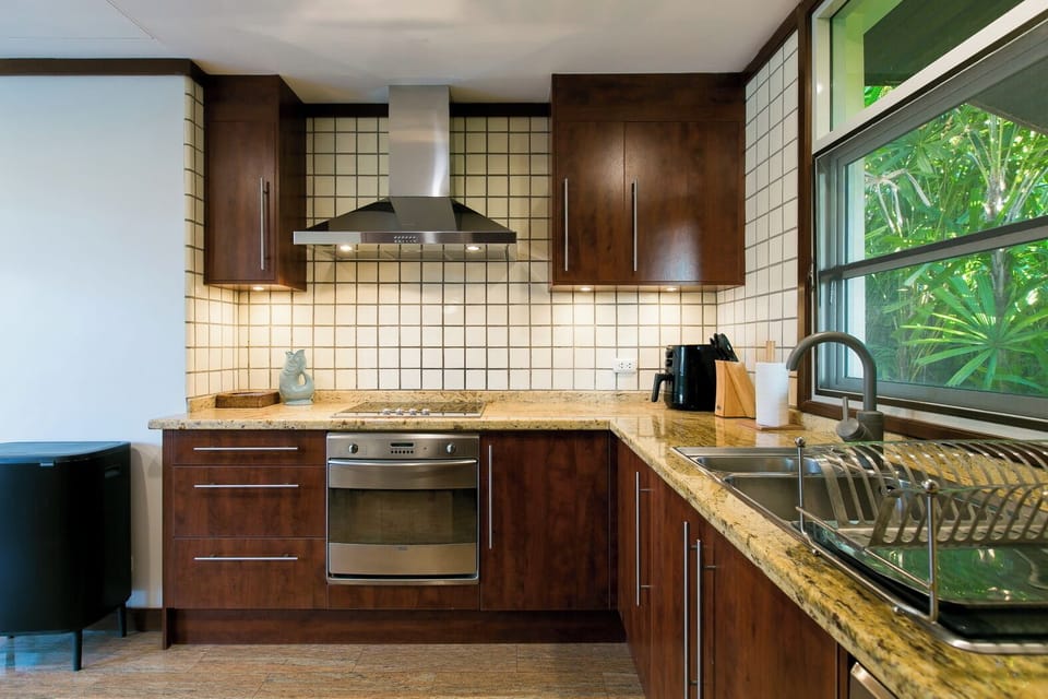 Family Villa | Private kitchen | Toaster
