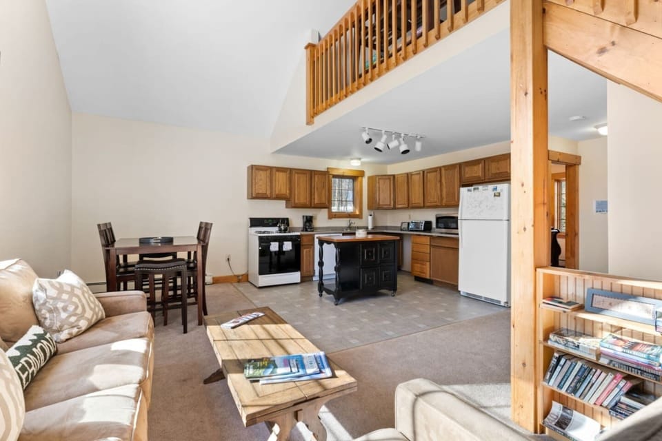 150LockwoodBrookRd_WaitsfieldVT-18.jpg