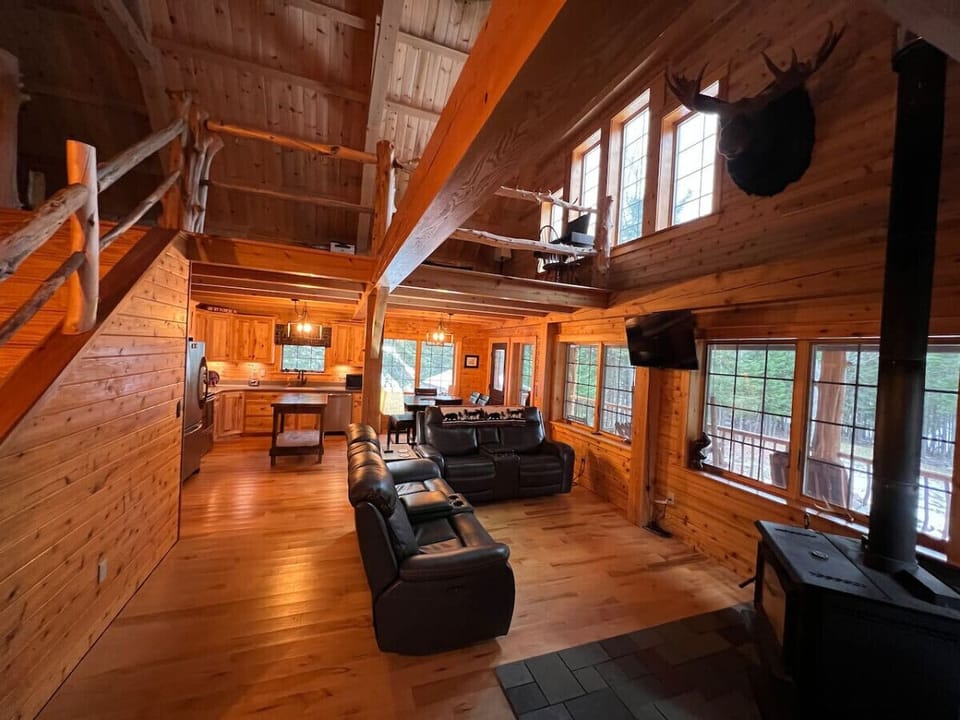 Large Rustic Cabin