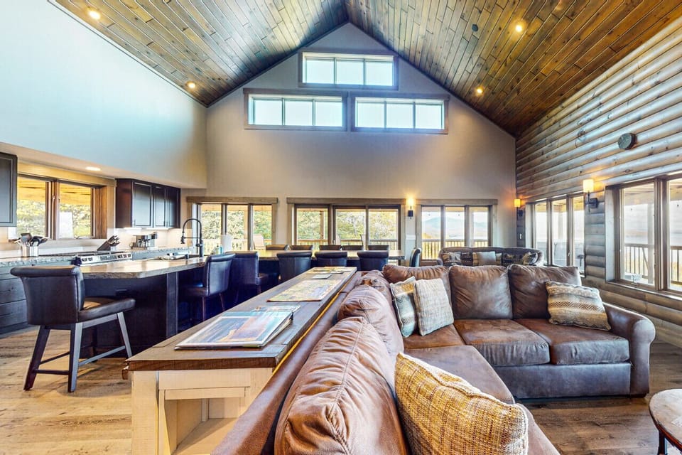 Kitchen/Living Room/Dining