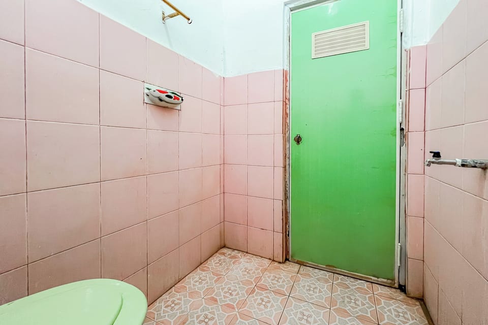 Standard Double Room | Bathroom | Shower, soap