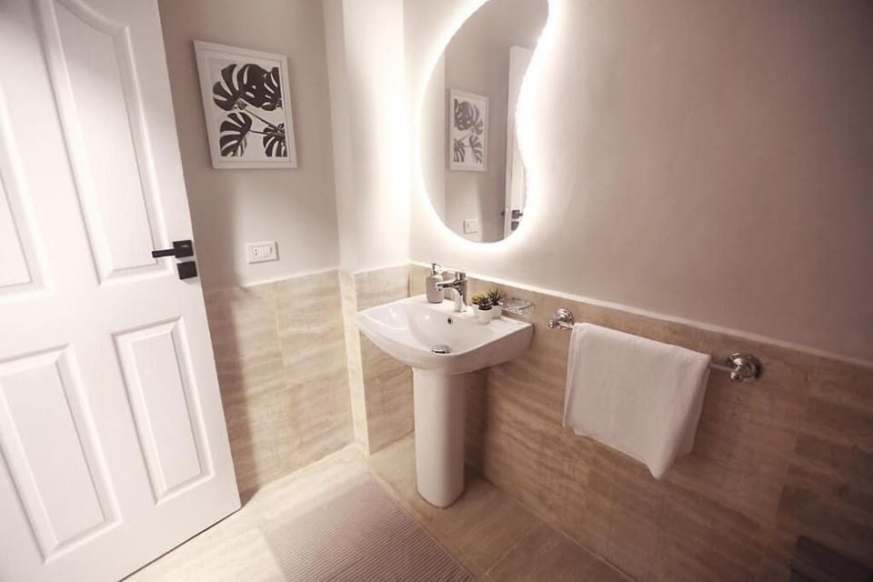 Family Apartment | Bathroom | Separate tub and shower, hair dryer, towels