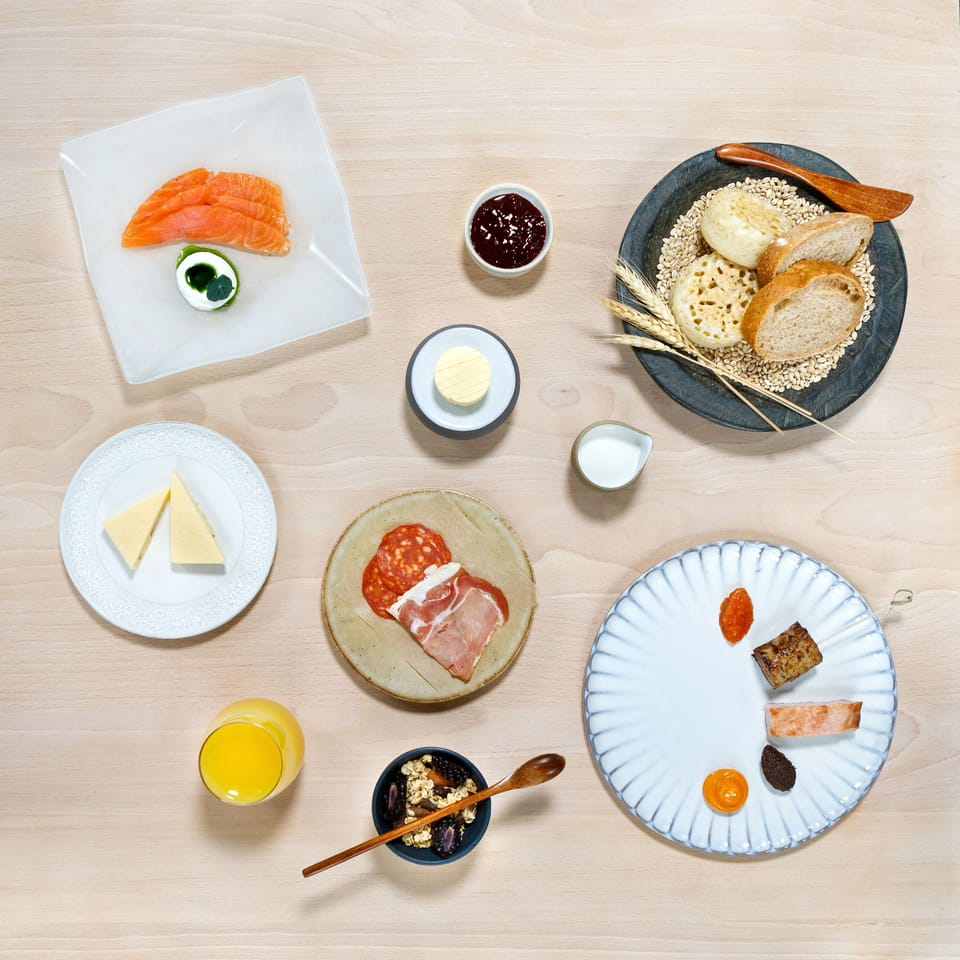 Free daily full breakfast