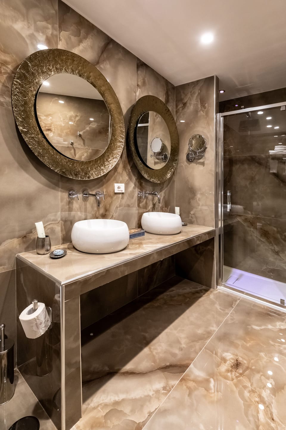 Grand Suite | Bathroom | Slippers