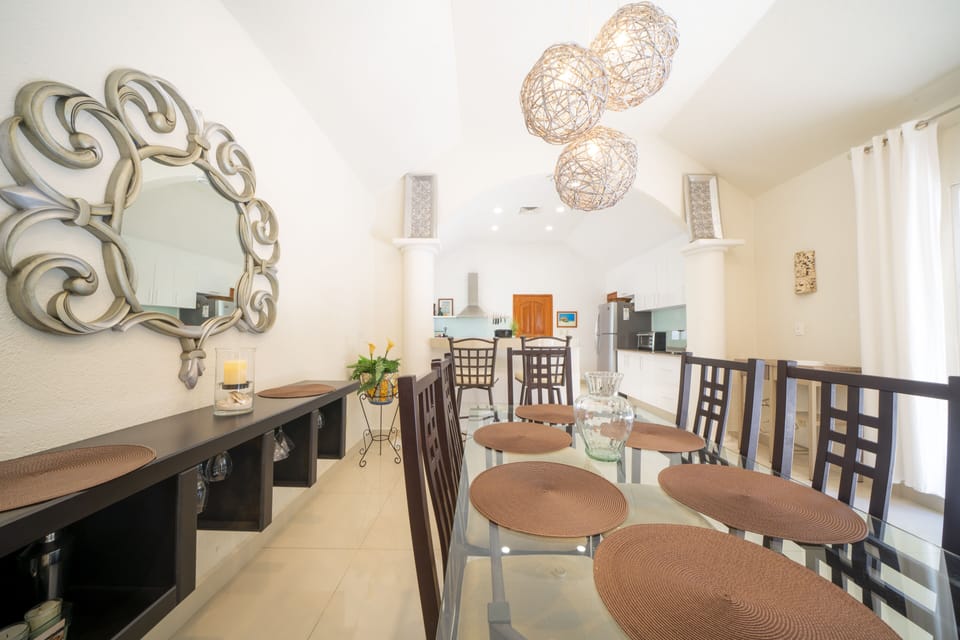Deluxe Villa | Private kitchen | Full-size fridge, microwave, toaster, blender