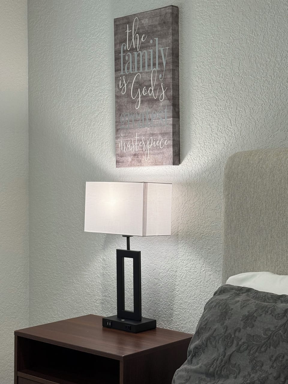 Master bedroom detail