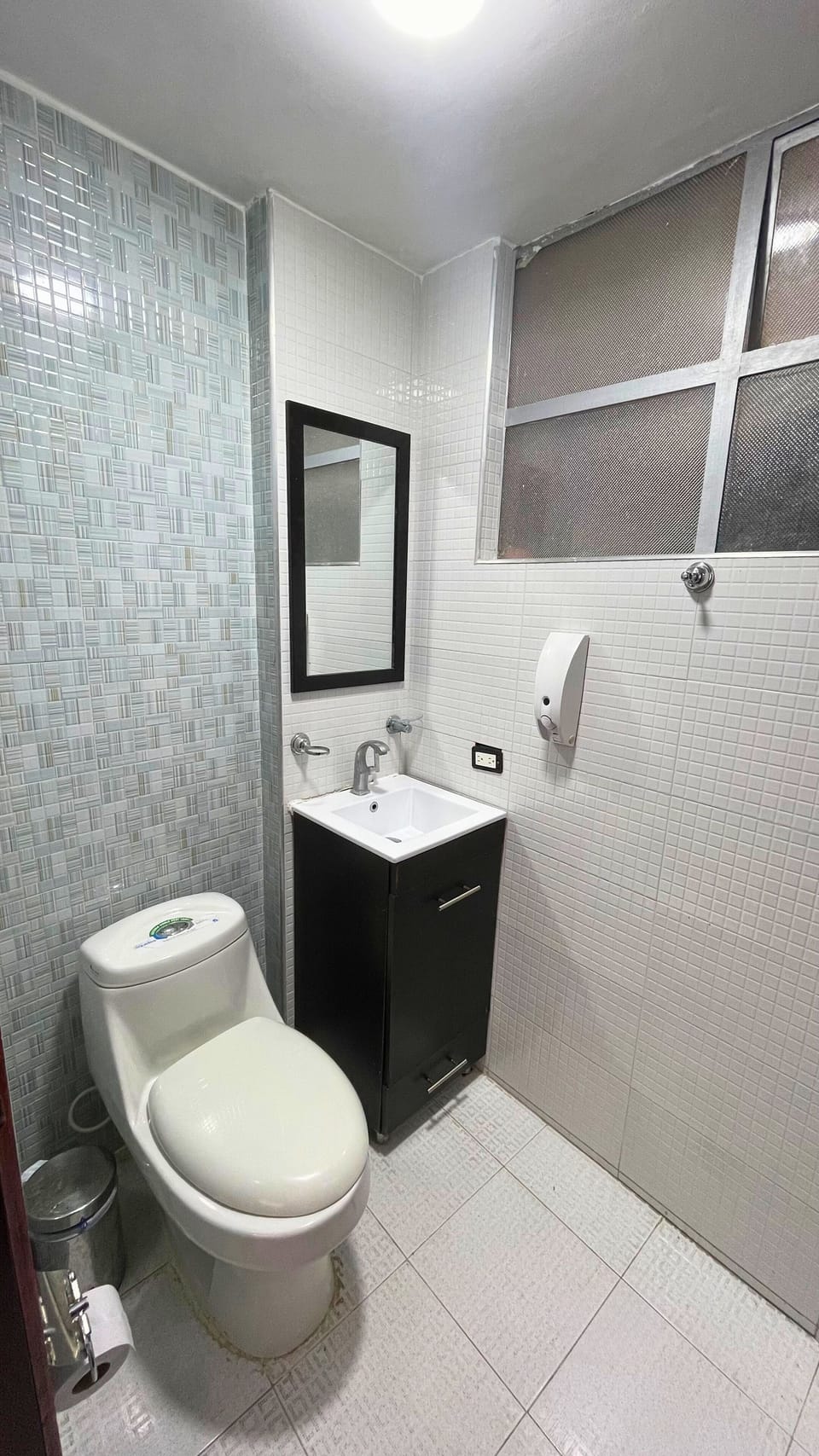 Shower, towels