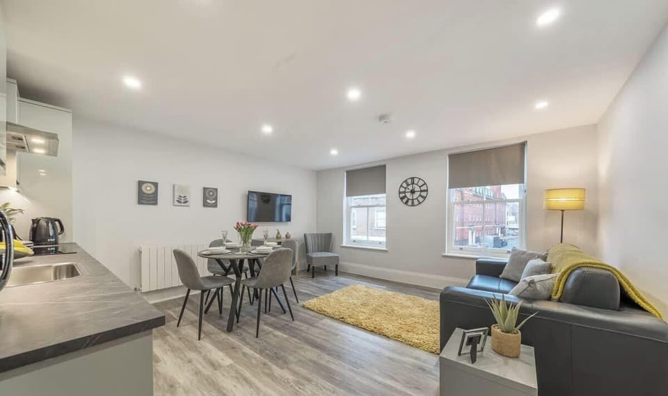 Kitchen/dining/living room