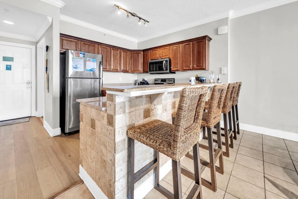 Condo, Multiple Beds (Tropic Winds 2308) | Private kitchen | Oven, toaster