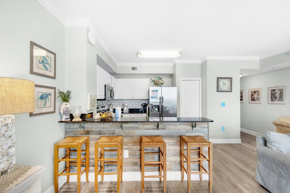 Condo, Multiple Beds (Tidewater 314  NEW) | Private kitchen | Oven, toaster