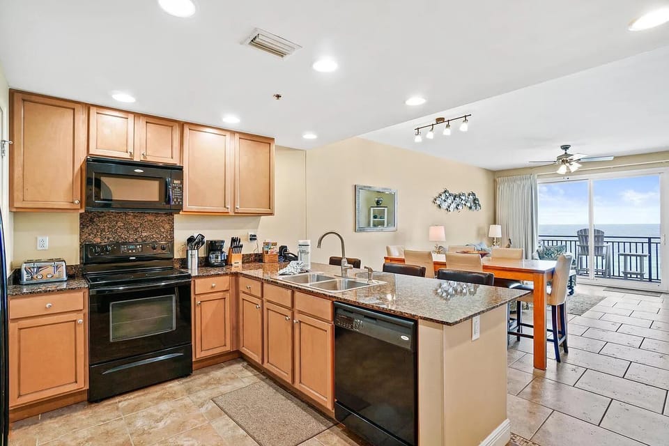 Condo, Multiple Beds (Sterling Breeze 802) | Private kitchen | Oven, toaster