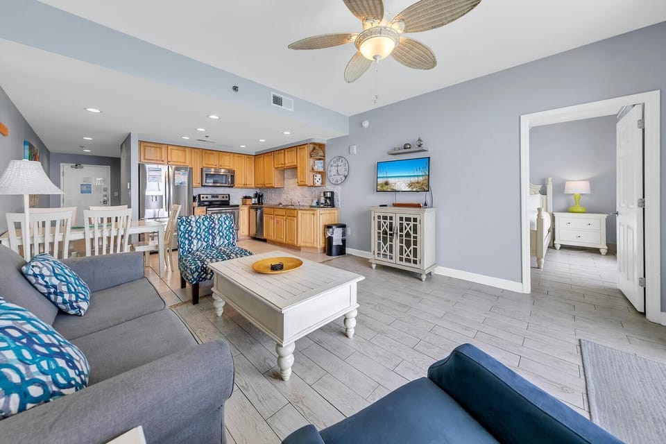 Condo, Multiple Beds (Splash 1802E) | Living area | TV