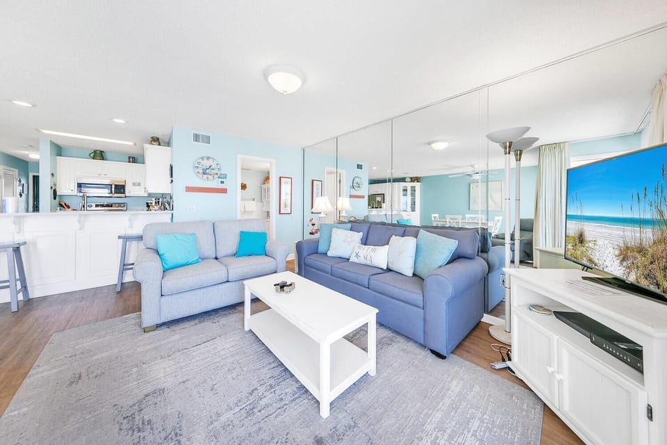 Condo, 1 King Bed with Sofa bed (Latitude 29 #13) | Living area | TV