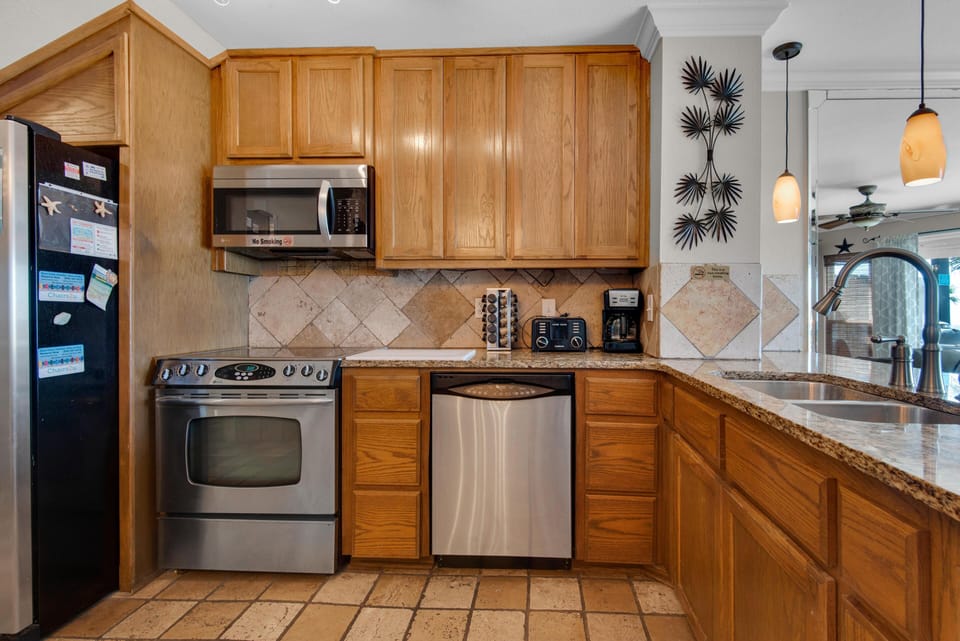 House, Multiple Beds (Klaus House 3) | Private kitchen | Oven, toaster