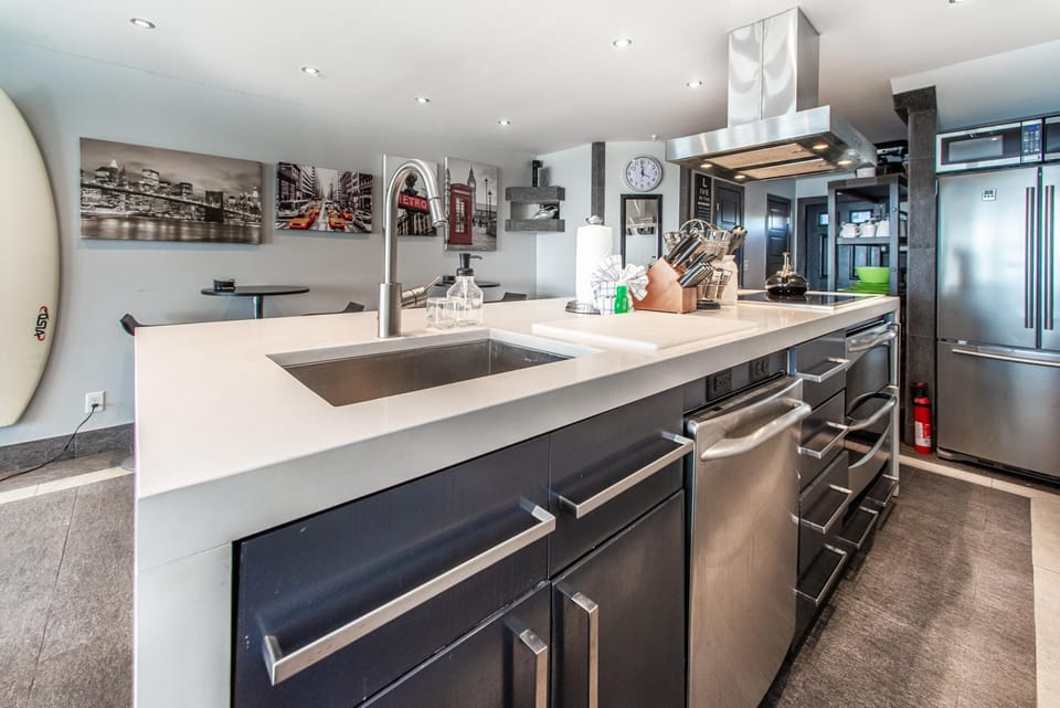 House, Multiple Beds (Klaus House 1) | Private kitchen | Oven, toaster