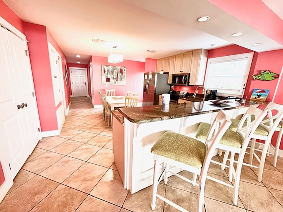 House, Multiple Beds (Hanging Out) | Private kitchen | Oven, toaster