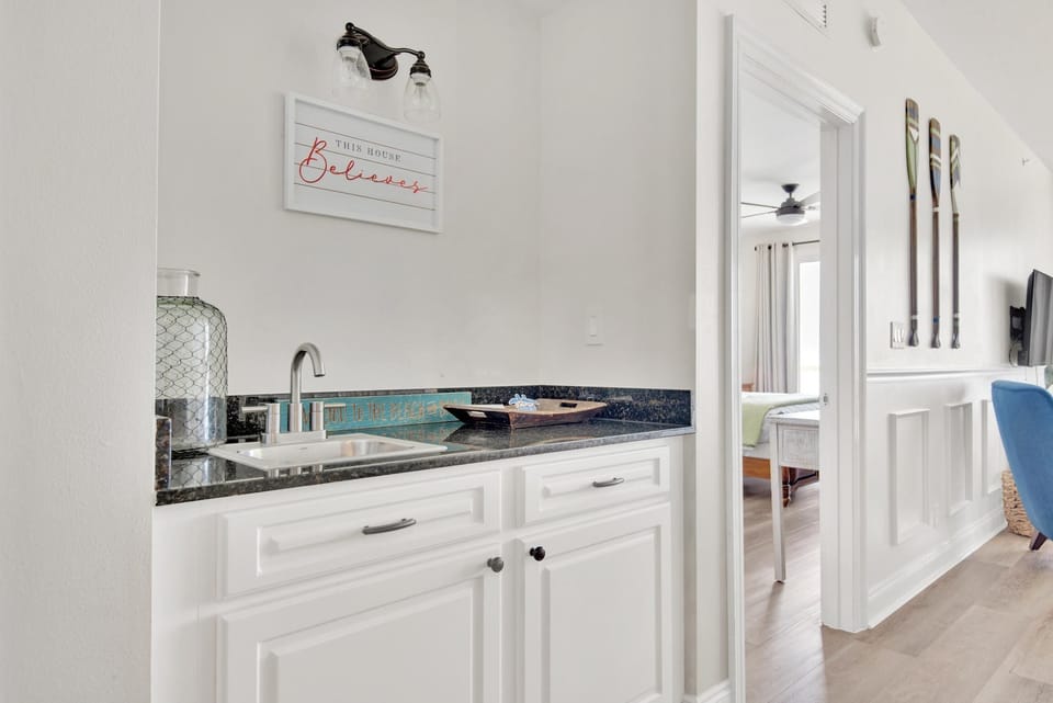 Condo, Multiple Beds (Calypso 2-1502 West) | Interior
