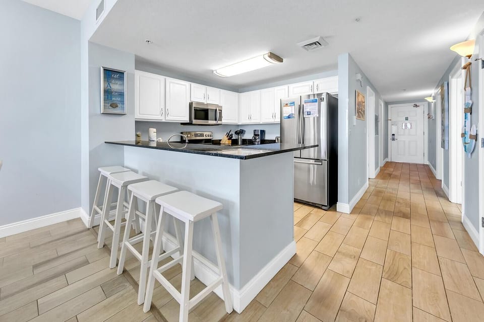 Condo, Multiple Beds (Calypso 2-1102 West) | Private kitchen | Oven, toaster