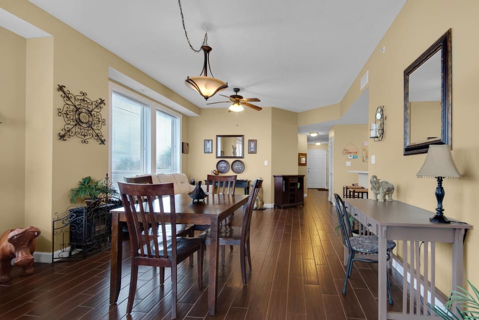 Condo, Multiple Beds (Seychelles 209) | Dining