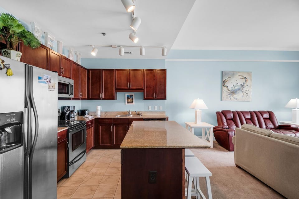 Condo, 1 King Bed with Sofa bed (Laketown Wharf 2118) | Interior