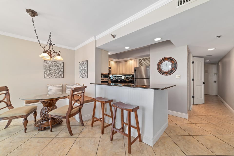 Condo, 1 King Bed with Sofa bed (Perdido Sun 406) | Dining