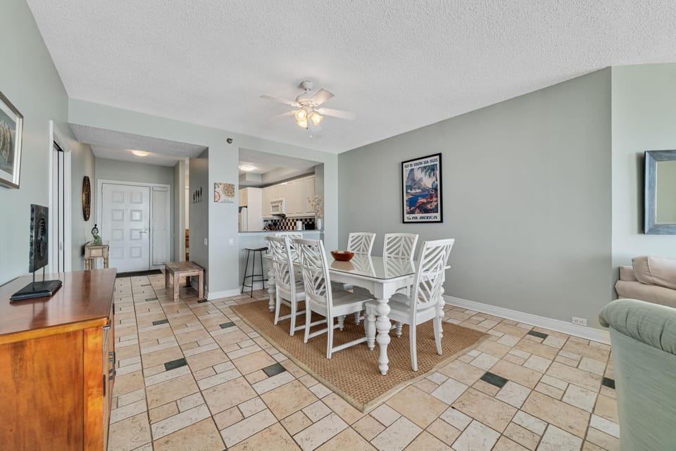 Condo, Multiple Beds (Beach Colony Tower 12B) | Dining