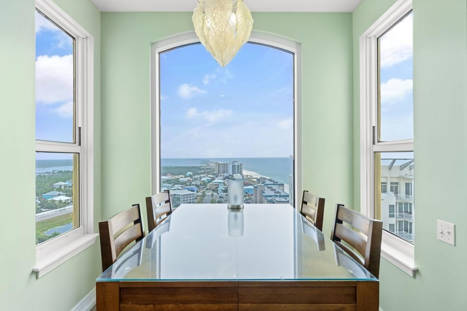 Condo, Multiple Beds (Beach Colony East 16A-Penthouse) | Dining