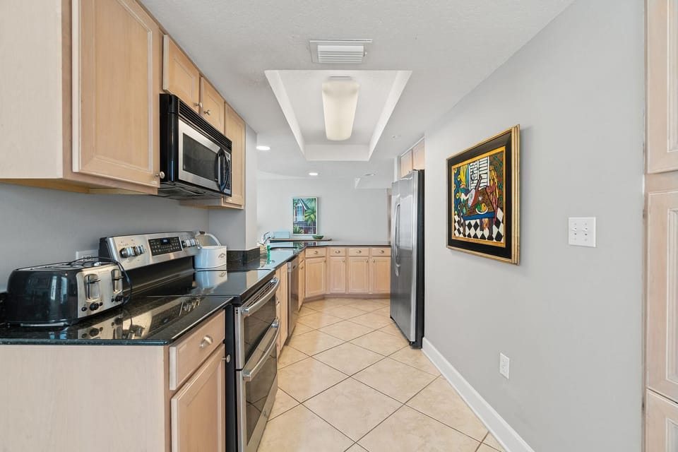 Condo, Multiple Beds (Perdido Towers East 801) | Private kitchen | Oven, toaster, paper towels