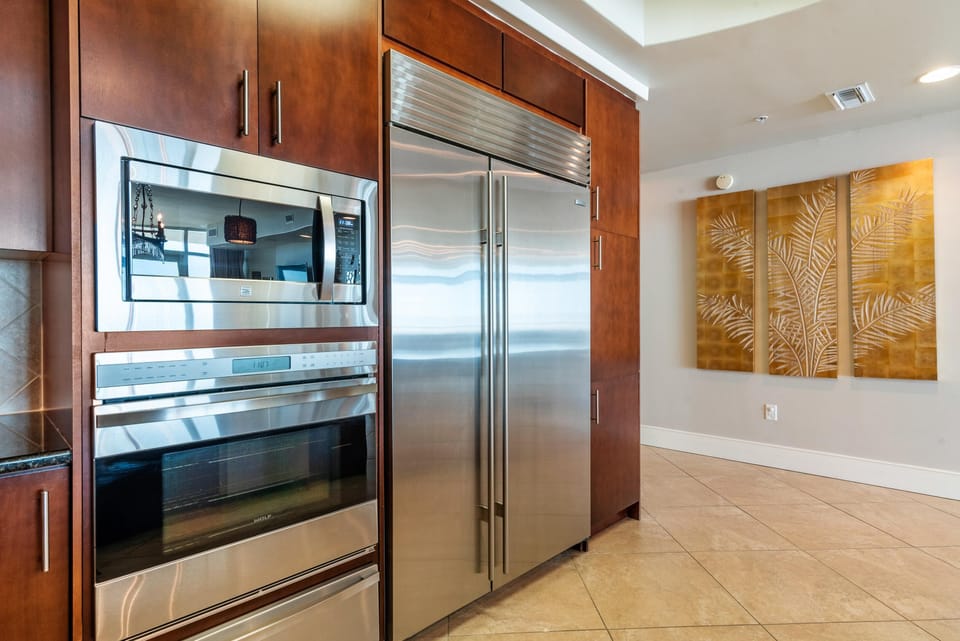 Condo, Multiple Beds (Turquoise C702) | Interior