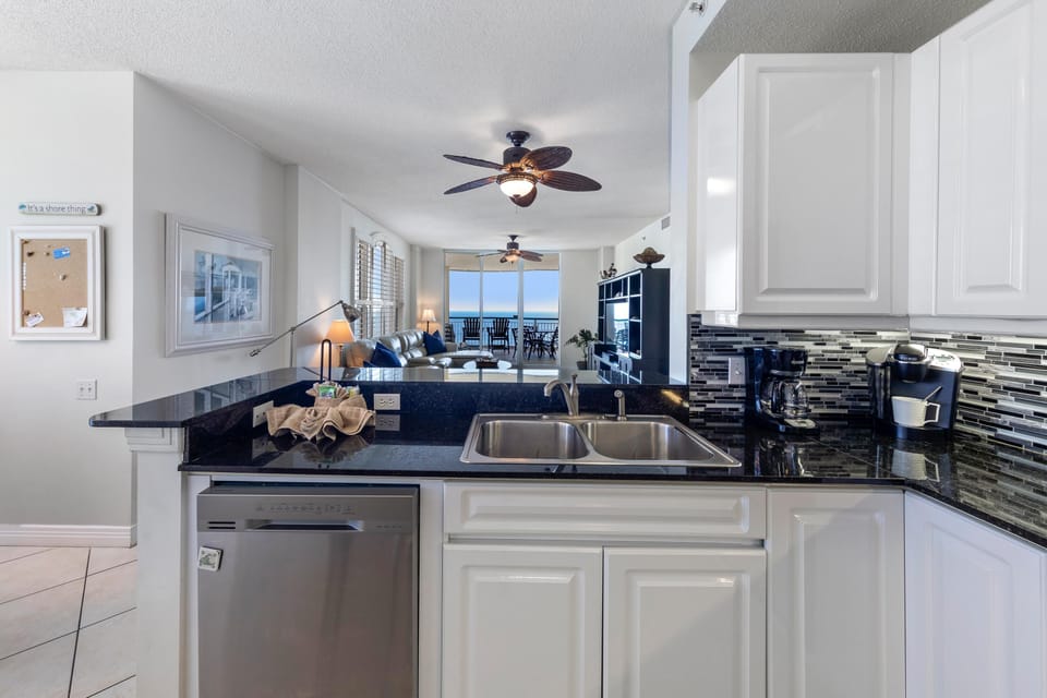 Condo, Multiple Beds (Beach Colony East 10A) | Private kitchen | Oven, toaster, paper towels