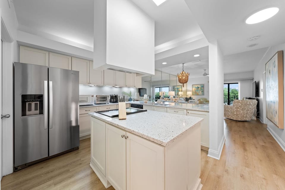 Condo, Multiple Beds (Shipwatch Riverside E204) | Private kitchen | Oven, toaster, paper towels