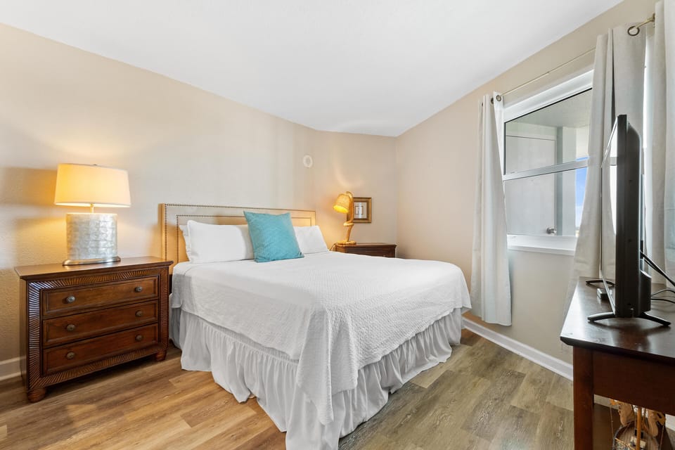 Condo, 1 King Bed with Sofa bed (Perdido Sun 1010) | 1 bedroom, iron/ironing board, WiFi