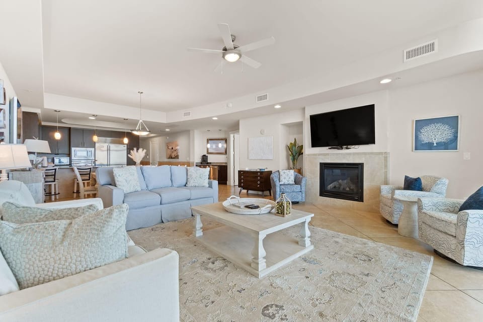 Condo, Multiple Beds (Turquoise C2706) | Living area | TV