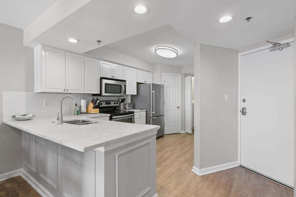 Condo, Multiple Beds (Perdido Sun 200) | Private kitchen | Oven, toaster, paper towels