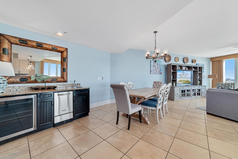 Condo, Multiple Beds (Caribe D1110) | Dining
