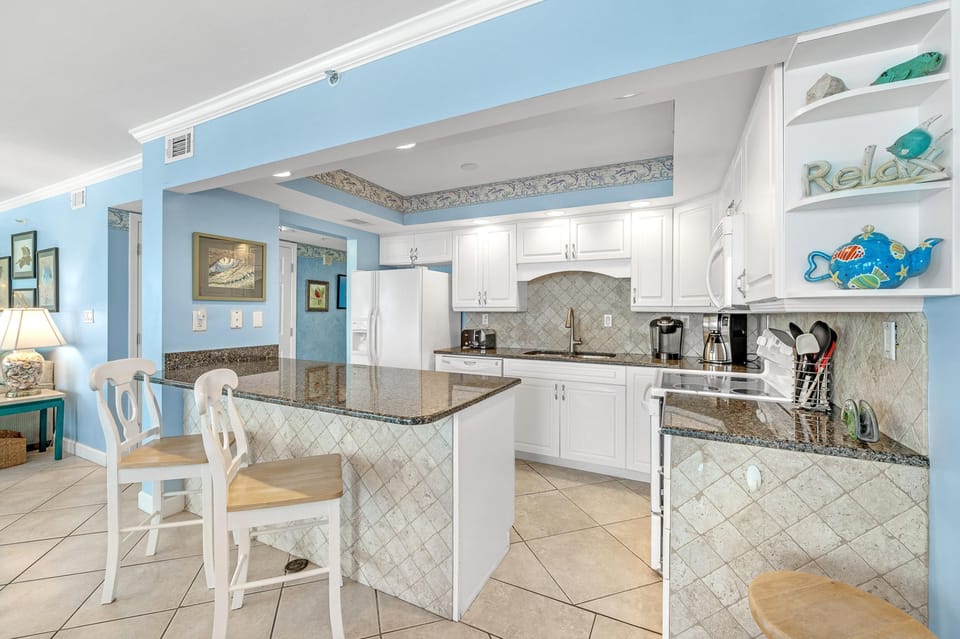 Condo, Multiple Beds (SeaSpray West 603- Gulf Front) | Private kitchen | Oven, toaster, paper towels