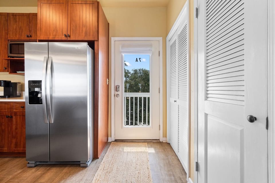 Condo, Multiple Beds (Molokai Villas Riverside 7A) | Interior