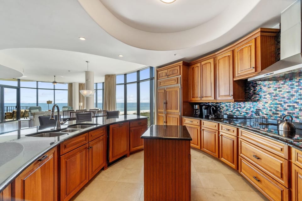 Condo, Multiple Beds (Capri 202 + FREE Seasonal Beach Servi) | Private kitchen | Oven, toaster, paper towels